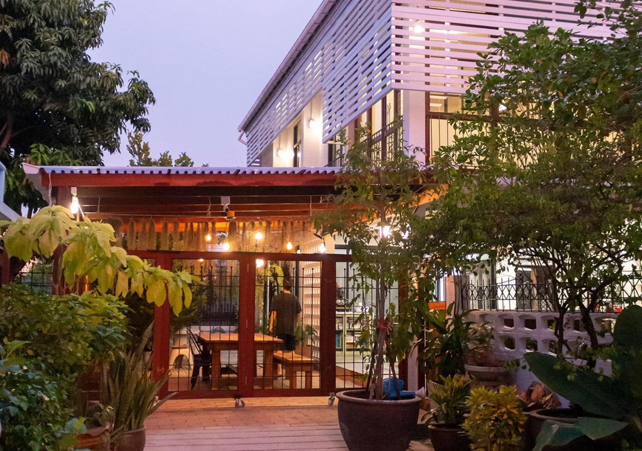 Albergue Liaw Base House Bangkok Exterior foto